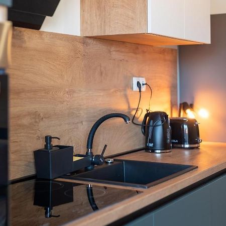 Kamarin Apartment โตรกีร์ ภายนอก รูปภาพ