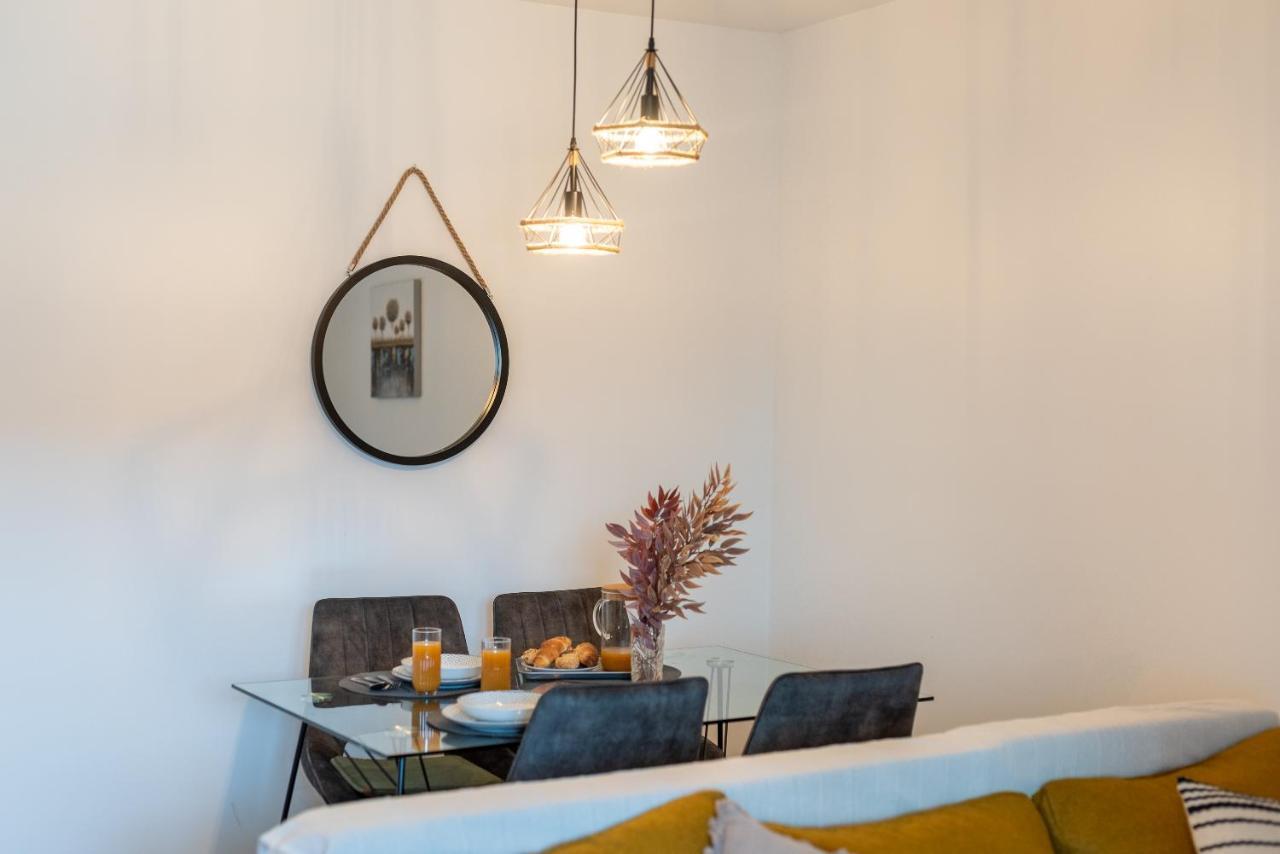 Kamarin Apartment โตรกีร์ ภายนอก รูปภาพ