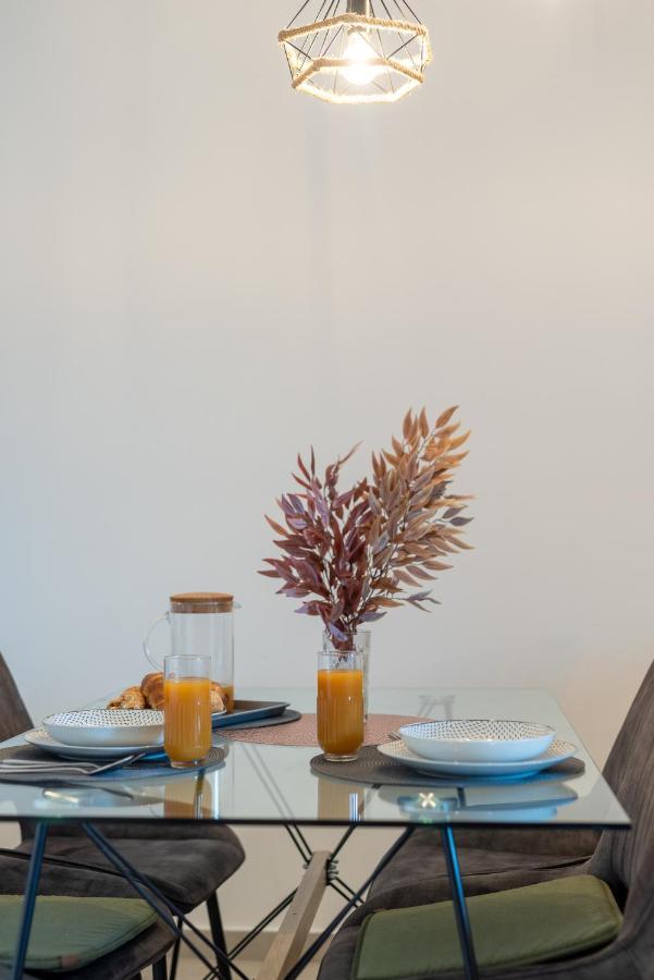 Kamarin Apartment โตรกีร์ ภายนอก รูปภาพ