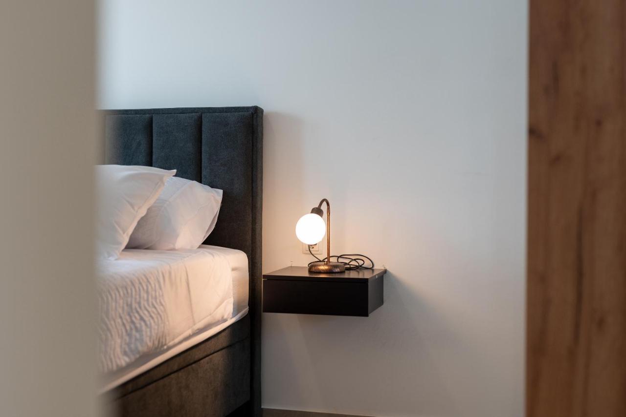 Kamarin Apartment โตรกีร์ ภายนอก รูปภาพ